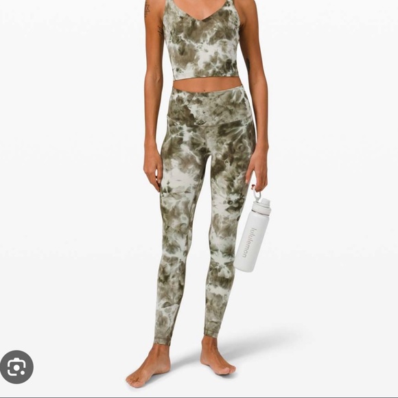 Lululemon align high rise with pockets size 2 - Picture 1 of 2